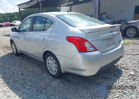 2015 Nissan Versa 1.6 S/1.6 S+/1.6 Sl/1.6 Sv z USA, uszkodzony, nr VIN 3N1CN7AP1FL816927
